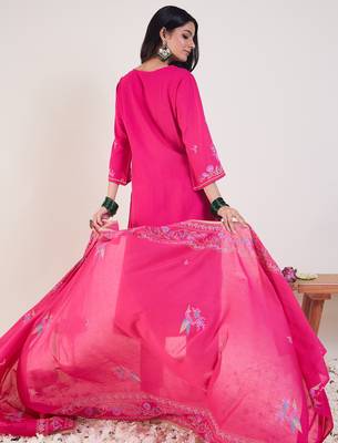 Pink embroidered viscose rayon kurta trouser dupatta set 2