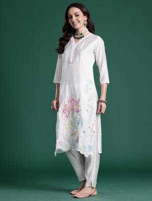 White printed silk kurta trouser dupatta set 3