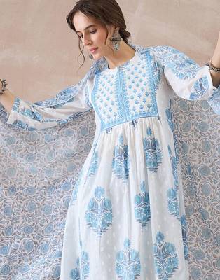 White printed pure cotton kurta trouser dupatta set 1