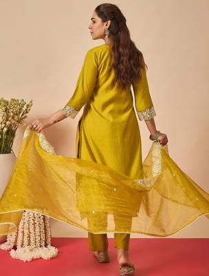 Green embroidered silk kurta trouser dupatta set 2