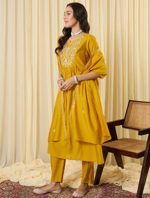 Yellow embroidered silk kurta trouser dupatta set 3