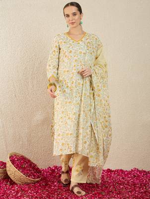 Off white printed pure cotton kurta trouser dupatta set 4