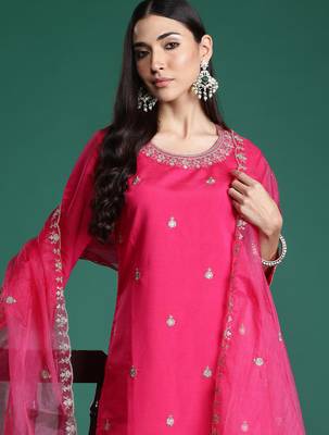 Magenta embroidered silk kurta trouser dupatta set 1