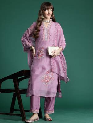 Purple embroidered organza kurta trouser dupatta set 4