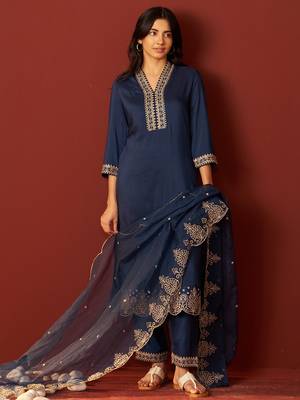 Navy blue embroidered chinon kurta trouser dupatta set 4