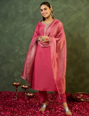 Pink embroidered silk kurta trouser dupatta set 4