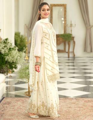White embroidered chinon kurta trouser dupatta set 3