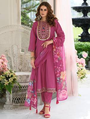 Pink embroidered pure cotton kurta trouser dupatta set 3