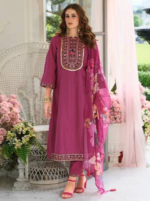 Pink embroidered pure cotton kurta trouser dupatta set 4