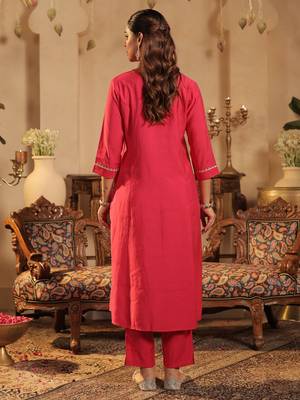 Pink embroidered silk kurta trouser dupatta set 2