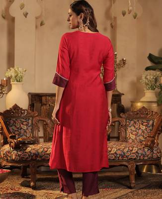 Pink embroidered silk kurta trouser dupatta set 2
