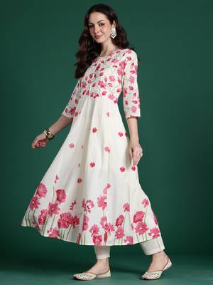 Off white printed pure cotton kurta trouser dupatta set 3
