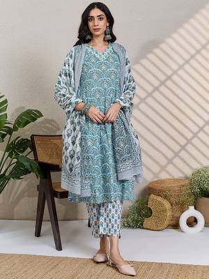 White printed pure cotton kurta trouser dupatta set 4
