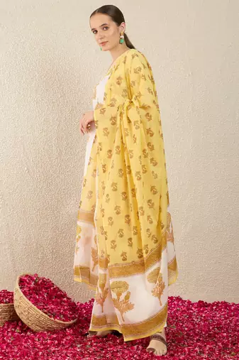 Off white printed pure cotton kurta trouser dupatta set