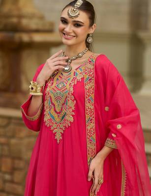 Pink embroidered silk kurta trouser dupatta set 1