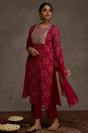Pink printed georgette kurta trouser dupatta set