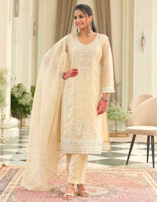 Beige embroidered silk kurta trouser dupatta set 4