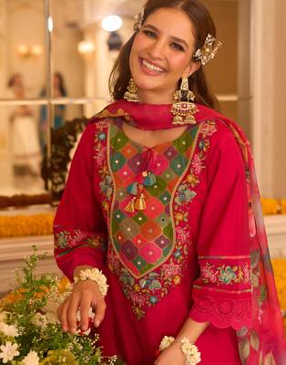 Pink embroidered silk kurta trouser dupatta set 1