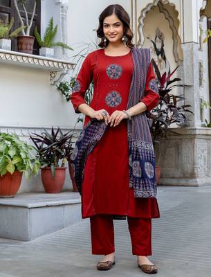 Orange printed pure cotton kurta trouser dupatta set 4
