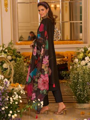 Black embroidered silk kurta trouser dupatta set 2