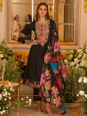 Black embroidered silk kurta trouser dupatta set 3
