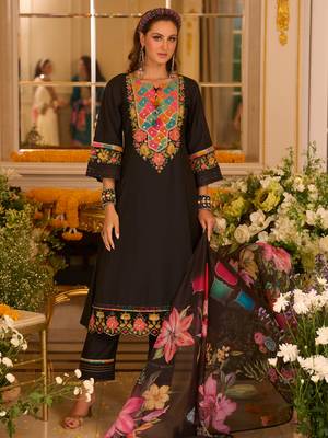 Black embroidered silk kurta trouser dupatta set 4