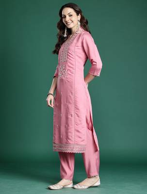 Pink embroidered silk kurta trouser dupatta set 3