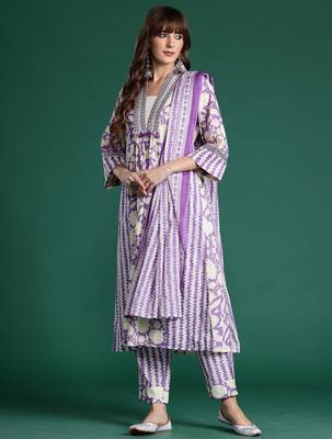 Lavender printed pure cotton kurta trouser dupatta set 4