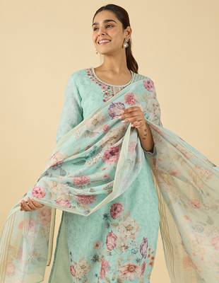 Blue embroidered linen kurta trouser dupatta set 1