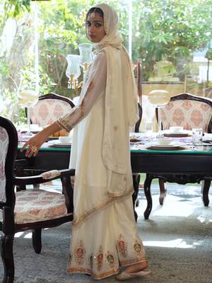 White embroidered chinon kurta trouser dupatta set 2