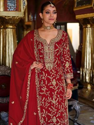 Red embroidered chinon kurta trouser dupatta set 1