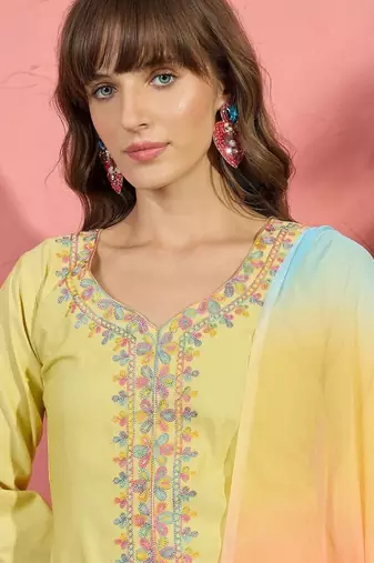 women floral embroidered thread work kurta with farshi salwar and dupatta