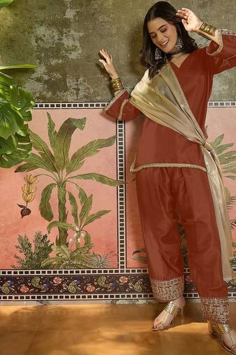 women cotton embroidered straight kurta and farshi salwar with dupatta set