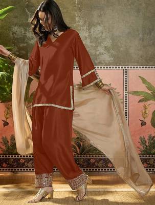 women cotton embroidered straight kurta and farshi salwar with dupatta set 3
