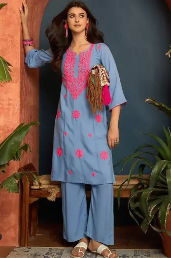 women ethnic motifs embroidered regular thread work kurta with trousers