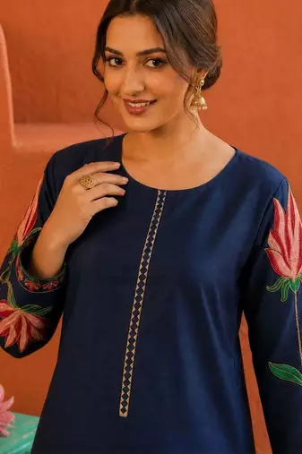 women floral embroidered regular thread work kurta with patiala