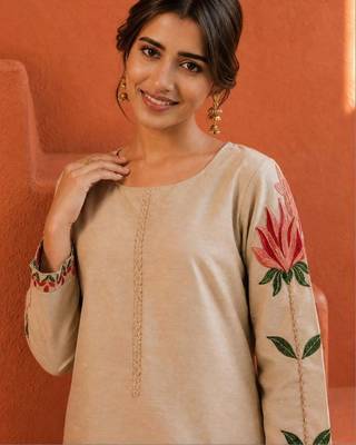 women floral embroidered regular thread work kurta with patiala 4