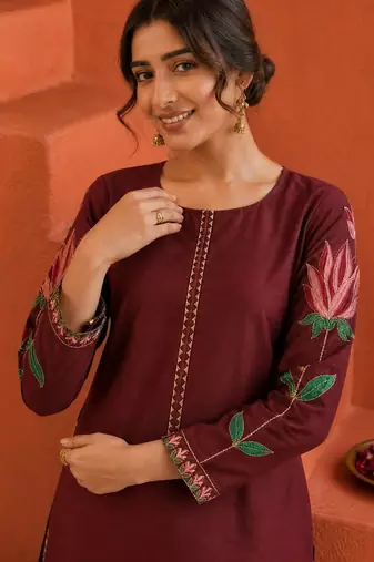 women floral embroidered regular thread work kurta with patiala