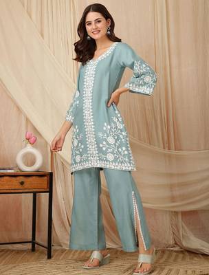women ethnic motifs embroidered regular thread work kurta with palazzos 5