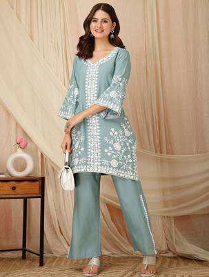 women ethnic motifs embroidered regular thread work kurta with palazzos 6