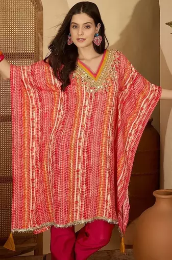 women printed regular mirror work kurta with trousers