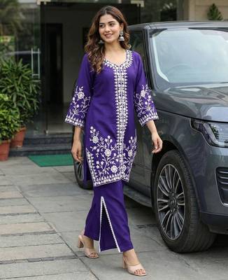 women ethnic motifs embroidered regular thread work kurta with palazzos 1