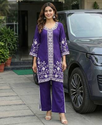 women ethnic motifs embroidered regular thread work kurta with palazzos 6