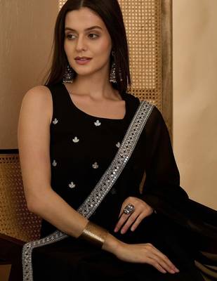 women ethnic motifs embroidered regular mirror work kurta with trousers & with dupatta 2