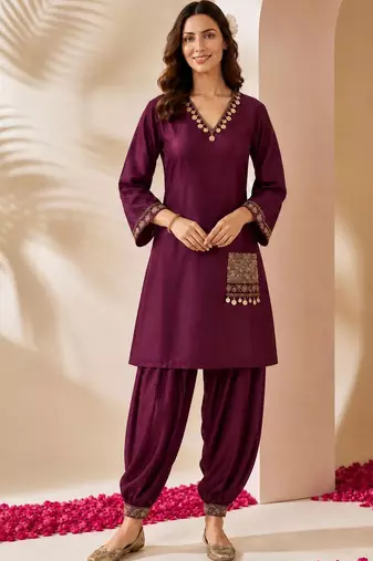 women ethnic motifs regular kurta with patiala