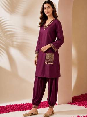 women ethnic motifs regular kurta with patiala 3