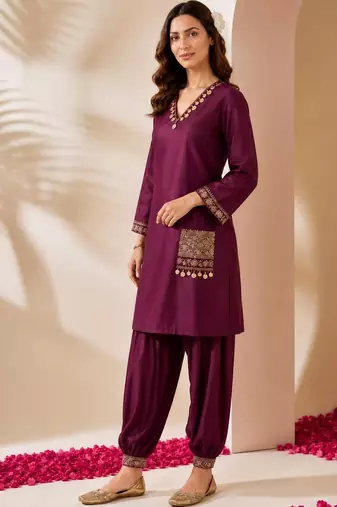 women ethnic motifs regular kurta with patiala