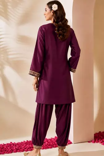 women ethnic motifs regular kurta with patiala
