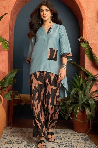 women colourblocked regular kurti with trousers