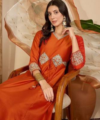 women ethnic motifs embroidered regular patchwork kurta with palazzos & with dupatta 3